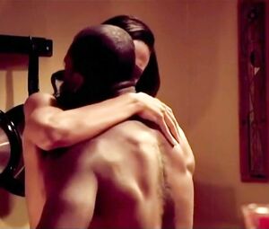 Enjoy hot sex scene of Ebony girl and black man who nails her on the kitchen table