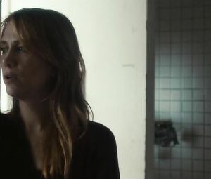 Kristen Wiig plays role of underfucked MILF who hooks up in The Skeleton Twins (2014)