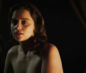 Sometimes Emilia Clarke can't resist booty call and allows co-star to fool around
