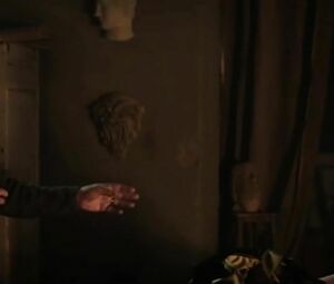 Sometimes Emilia Clarke can't resist booty call and allows co-star to fool around
