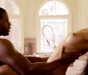 Black man doesn't stand on ceremony with chocolate girlfriend and humps her hard