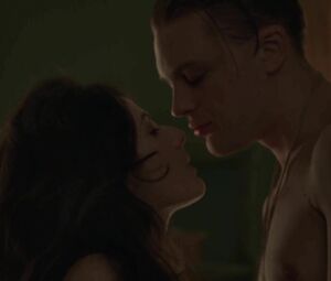 Man takes hot housewife and scores her cunt cumming right inside in Boardwalk Empire