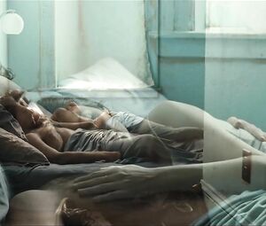 Guy falls for lesbian girlfriends Audrey Tautou and Kelly Reilly in Chinese Puzzle (2013)