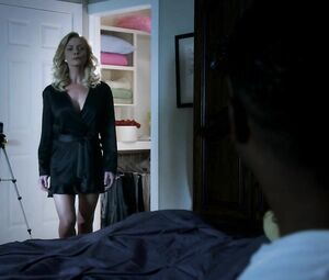 Black guy is very gentle with unstoppable nympho Jaime Pressly in Haunted House 2