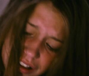 Lea Seydoux takes advantage of Adele Exarchopoulos' wet twat to scissor and cum together
