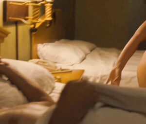 Sarah Stiles exposes skinny body and receives cock in snatch doggystyle in Get Shorty