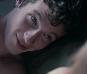 Guy can't believe he thrusts cock into Charlotte Spencer's snatch in TV series Glue