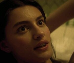 Sex moment of Kaitlyn Dever nude and Diana Silvers nude kissing and getting naked