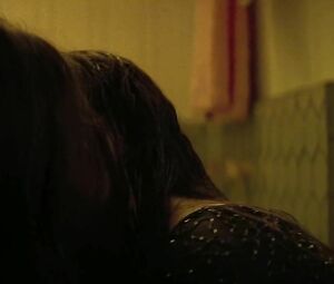 Sex moment of Kaitlyn Dever nude and Diana Silvers nude kissing and getting naked