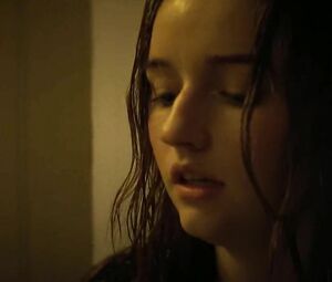 Sex moment of Kaitlyn Dever nude and Diana Silvers nude kissing and getting naked