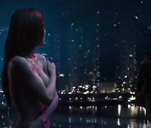 Dirty Asian Sulli Choi is hot so she adds spice to the Korean drama film Real (2017)