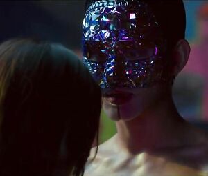 Dirty Asian Sulli Choi is hot so she adds spice to the Korean drama film Real (2017)