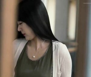 Joo Ye-bin and Kwak Ji-eun nude in hot nude scenes from the Korean movie Stepmom (2016)