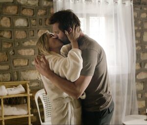 Mirage s01e05 (2020) - Very hot Marie-Josee Croze scene