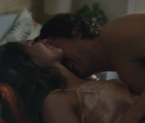 Sexy scenes from Fourchette s01e06-07 (2019) - Hot Alyssa Labelle