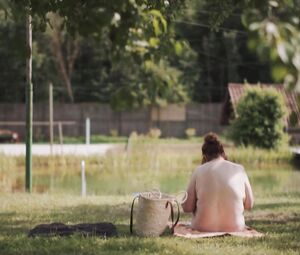 Schenk mir ein Lächeln (2019): Nude scenes with Ute Lubosch and others