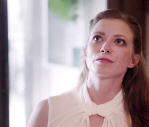 Naked Anna Grisebach enjoys public nudity in Die unsichtbare Frau (2019)