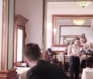 Naked Anna Grisebach enjoys public nudity in Die unsichtbare Frau (2019)