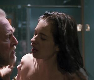 Kalki Koechlin nude scenes - Smoke