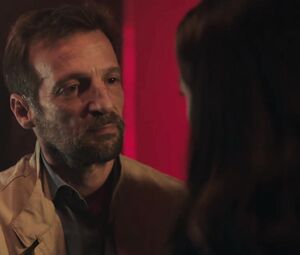 Le Bureau des Legendes s05e07 (2020) - Zineb Triki sex scene