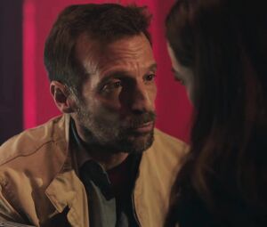 Le Bureau des Legendes s05e07 (2020) - Zineb Triki sex scene
