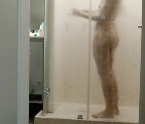 Anke Engelke's nude shower scene from Todliche Geheimnisse - Jagd in Kapstadt (2017)