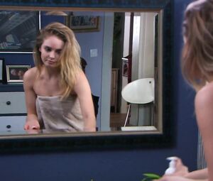 Sexy Olga Kalicka scenes from Rodzinka (2017)