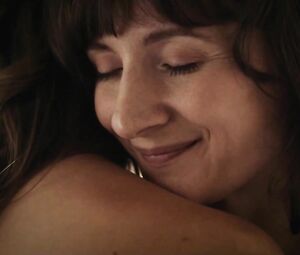 Naomi O'Taylor naked with another lady in Hunajaa (2020)