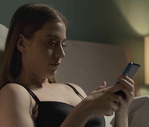 Tato Alexander, etc. Sexy scenes from Como Sobrevivir Soltero s01 (2020)