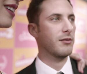 Tato Alexander, etc. Sexy scenes from Como Sobrevivir Soltero s01 (2020)