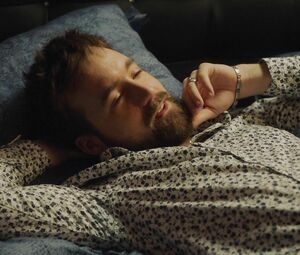 Mathilde Ulmer nude - Gloria Mundi (2019)