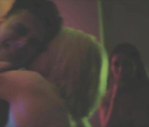 Silvia Varon's awesome sex scene from Entre paredes (2017)