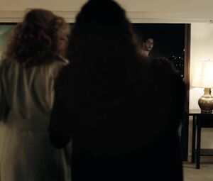 Estocolmo s01e02 (2016) - sexy Marcela Caldeira undressing and more