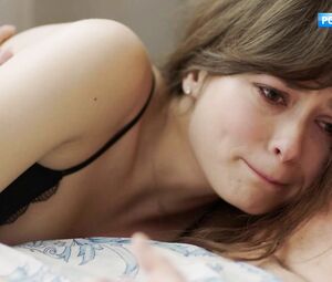 Sexy Aleksandra Vlasova in Snedronningen s01e01-02 (2020)