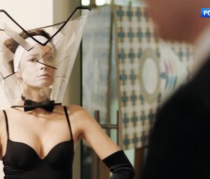 Sexy Aleksandra Vlasova in Snedronningen s01e01-02 (2020)