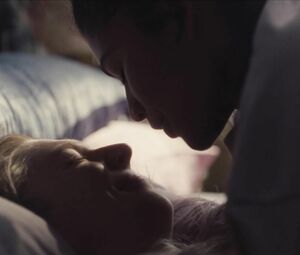 Hot blonde Hunter Schafer shows her tits in Euphoria s01e00 (2020)