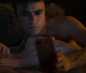 Naked Ester Exposito enjoys sex in Elite s02e03 (2019)