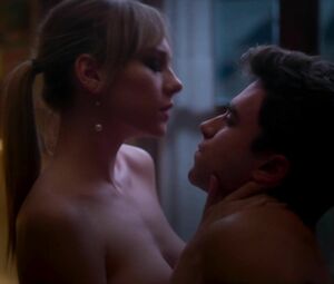 Naked Ester Exposito enjoys sex in Elite s02e03 (2019)