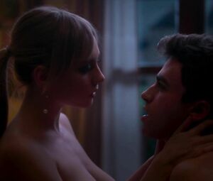 Naked Ester Exposito enjoys sex in Elite s02e03 (2019)