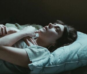 Winter Brothers (2017): Victoria Carmen Sonne Sex Scene