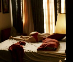 Um Dia Qualquer s01e01e04 (2020) - Taina Medina's nude tits