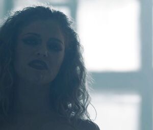Death Race 4 Beyond Anarchy (2018): Naked Lucy Aarden is hot