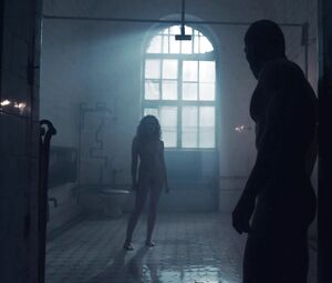 Death Race 4 Beyond Anarchy (2018): Naked Lucy Aarden is hot
