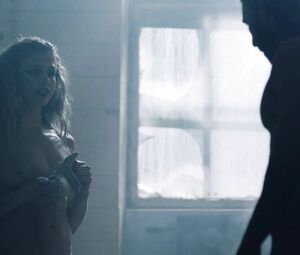 Death Race 4 Beyond Anarchy (2018): Naked Lucy Aarden is hot