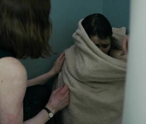 Der Unschuldige (2018): Intense sex with Naomi Scheiber,