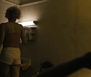Sexy Maggie Gyllenhaal screws a fat man to death - The Deuce s01e04 (2017)