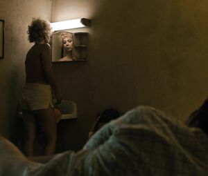 Sexy Maggie Gyllenhaal screws a fat man to death - The Deuce s01e04 (2017)