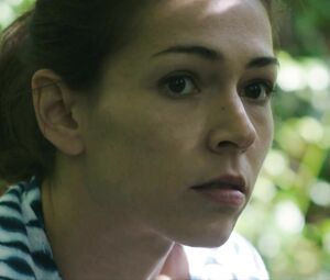 Nude Malya Roman shows her tits in Nu s01e09 (2018)