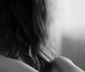 Nude Meraqui Pradis enjoys sex in Entre Estas Ruinas (2019)