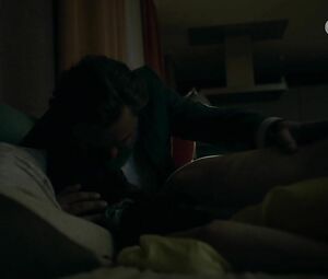 Celebrity sex scene: Lilith Haßle in Ein Schritt zu viel (2020)